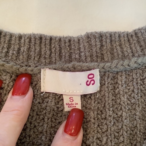 SO Kohls soft knitted thick warm v neck long sleeve sweater - Picture 4 of 10